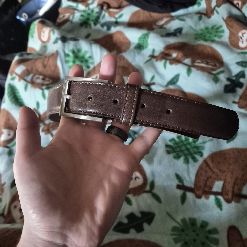 Men's Brown Leather Belt - Picture 3 of 4